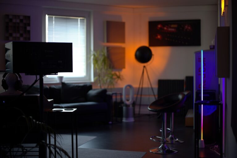 How to Choose the Right Speakers for Your Listening Space